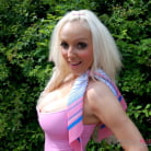 Dolly Delight in 'An Outdoor Meating'